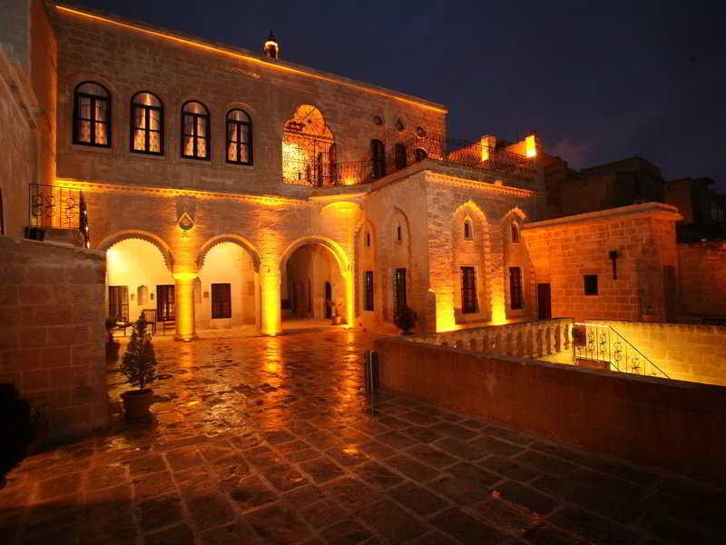 Erdoba Evleri Selcuklu Konagi Hotel Мардин Екстериор снимка